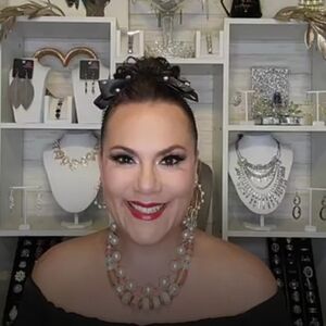 Meet your Posher, Natalie